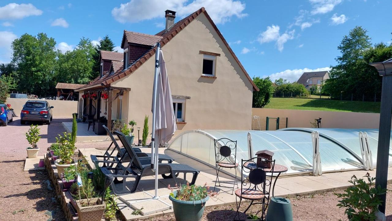 Colette Alain Maxime Bed and Breakfast Lapalisse Exteriör bild