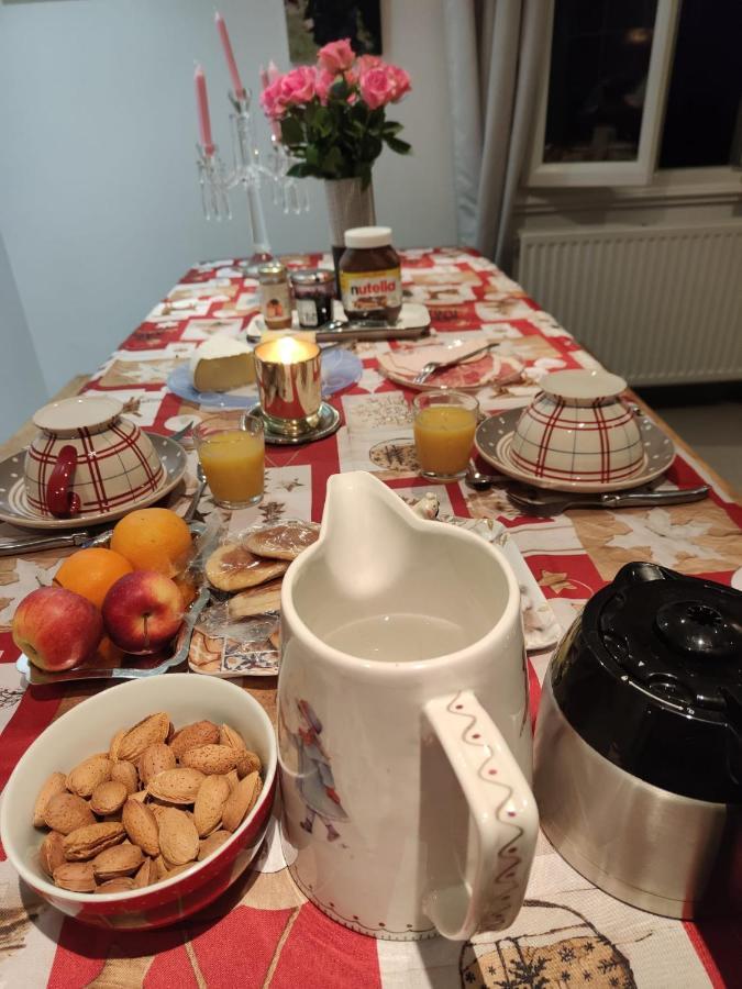 Colette Alain Maxime Bed and Breakfast Lapalisse Exteriör bild